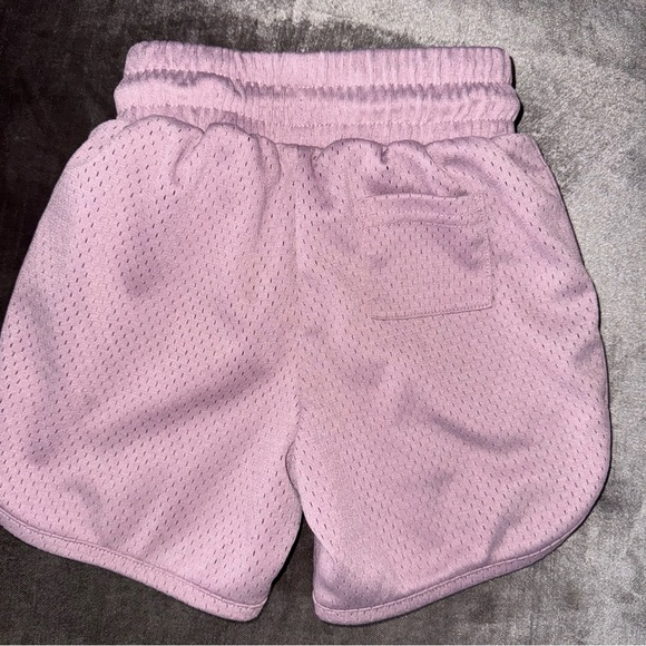 Kith Shorts - Picture 2 of 3